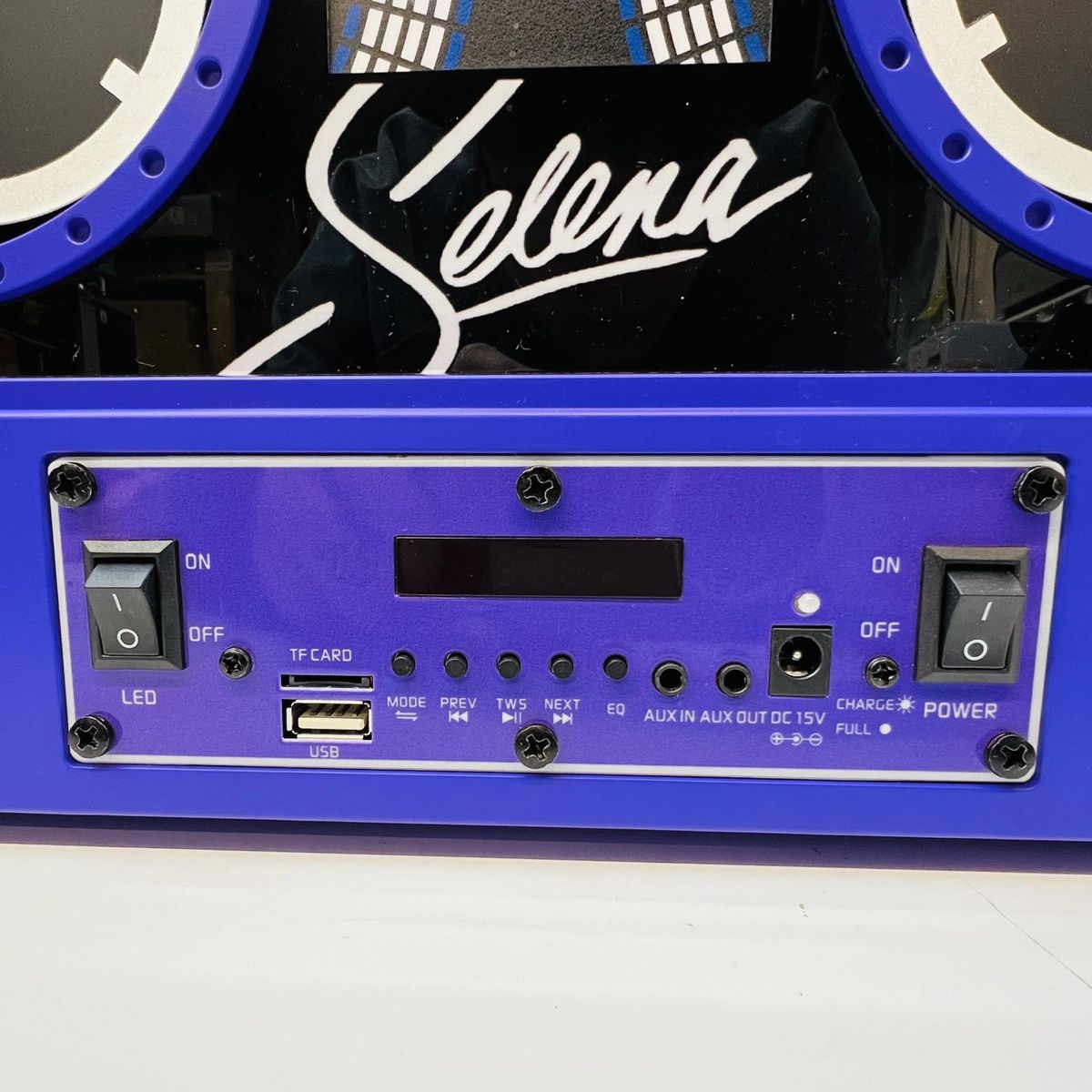 Main image 5