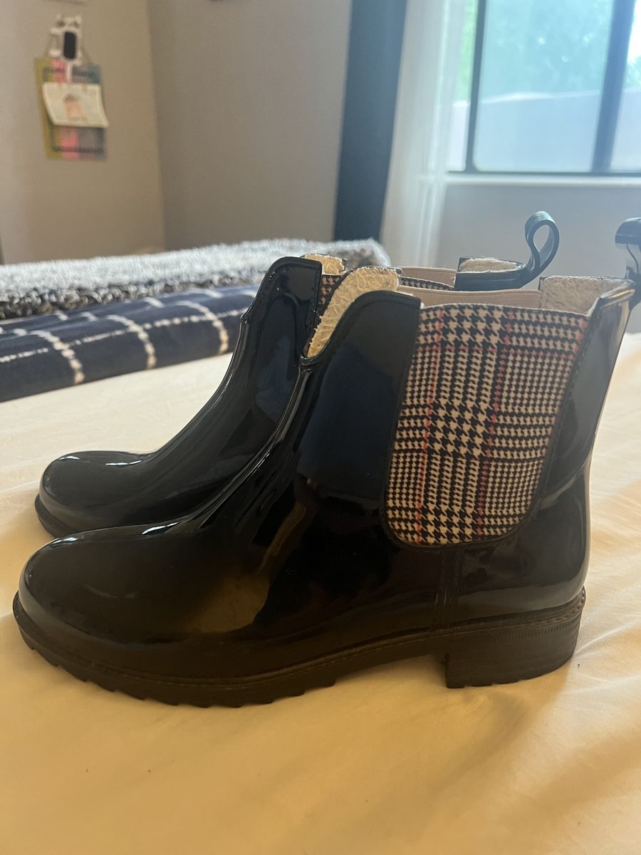 Rain/Chelsea Boots - Sz