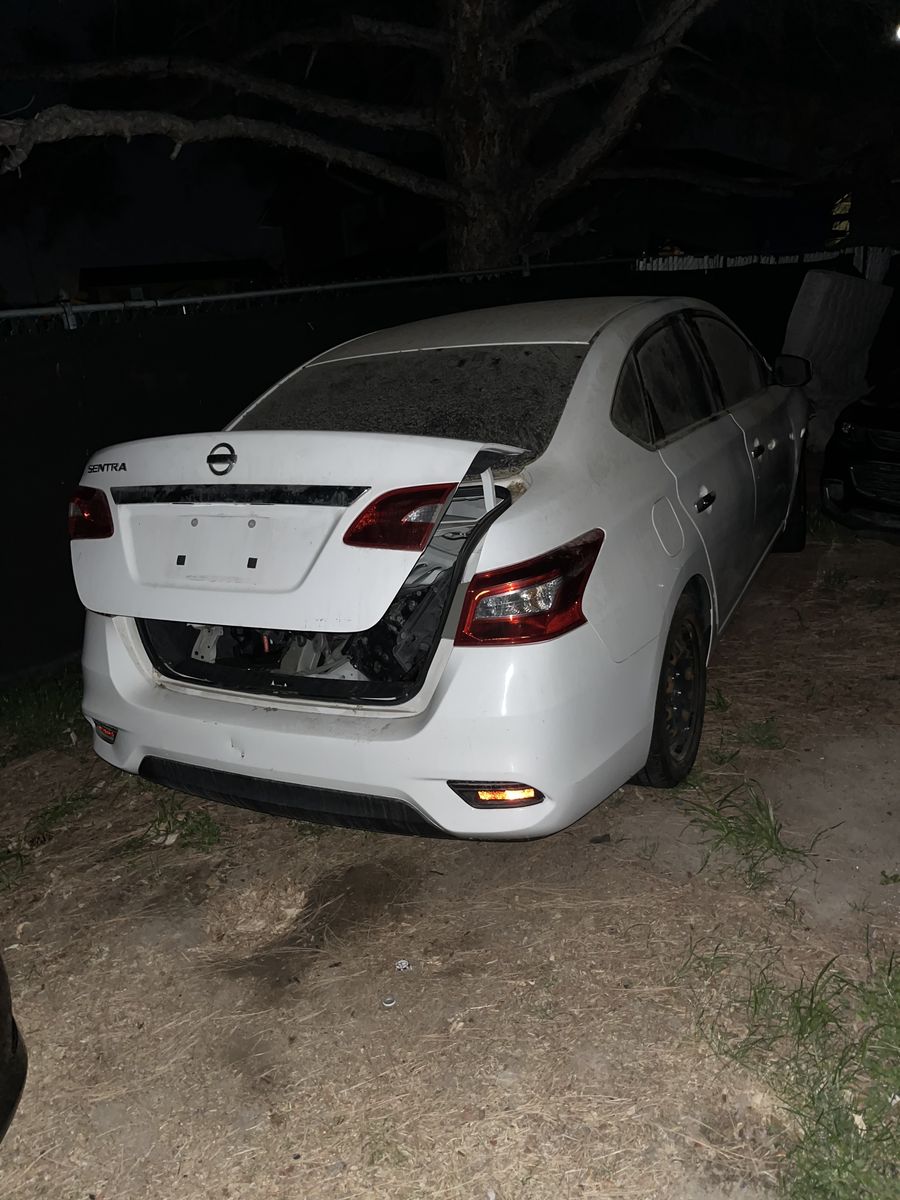 2016 Nissan Sentra Shell