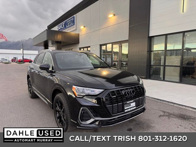 2022 Audi Q3 quattro S line Premium 45 TFSI