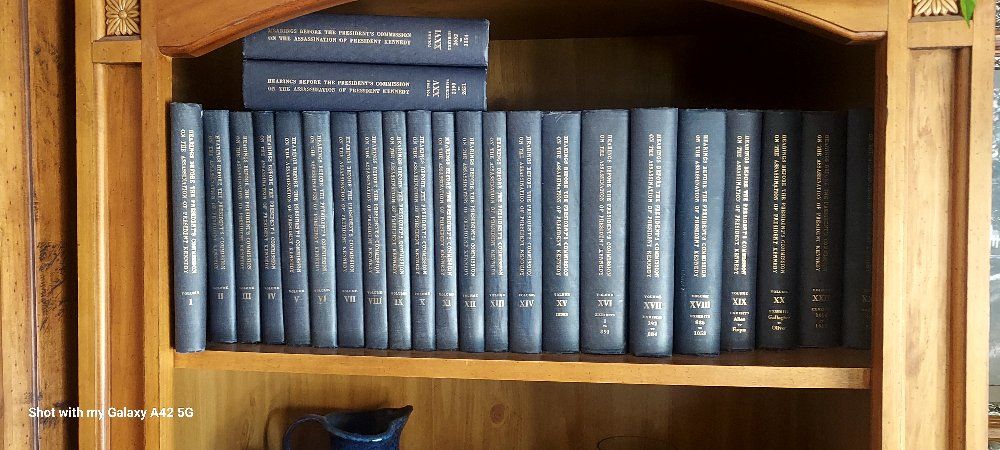 Warren Commission Report & Hearings  Kennedy Assassination 24Volumes SET 1st edition  1964