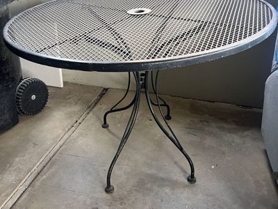 Patio table