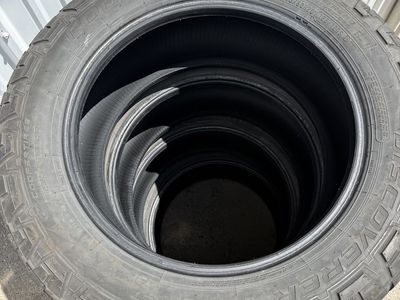 Cooper Discoverer AT3 275 60 R20