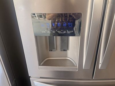 Samsung French Door Refrigerator - Stainless Steel, Bottom Freezer, Ice/Water Dispenser