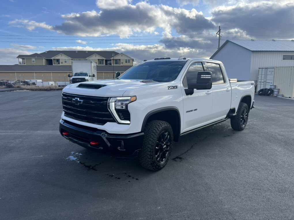 2025 Chevrolet Silverado 3500HD SRW LTZ