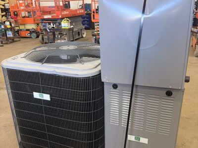 DAY & NIGHT 4T 17 SEER A/C UNIT