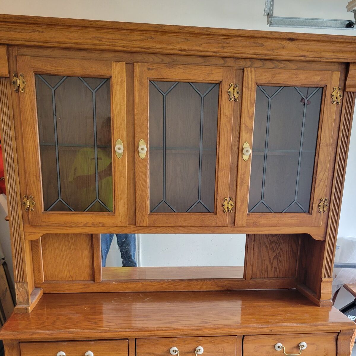 vintage oak China hutch $500 obo