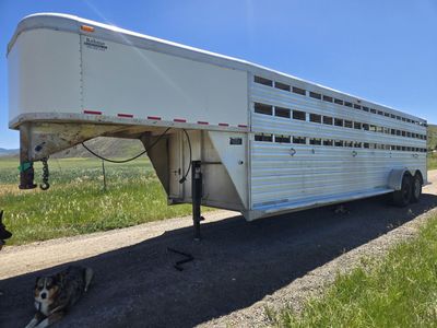 28 ft Aluminum Stock Trailer