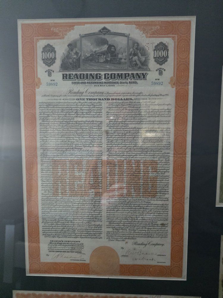 Main image 10