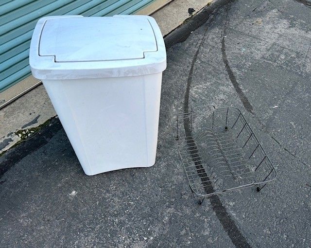 Wastebasket