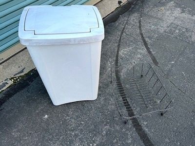 Wastebasket