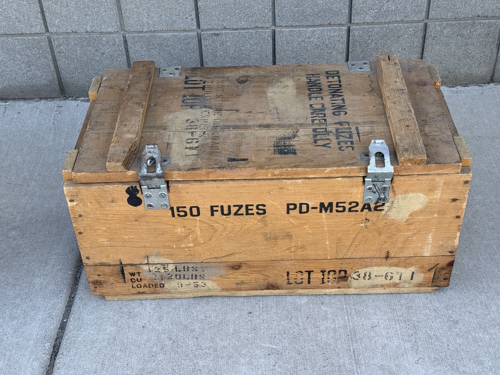 EMPTY Wood Crate for Military Explosive Fuzes - Perfect for a Man Cave - Measurements in the Pics