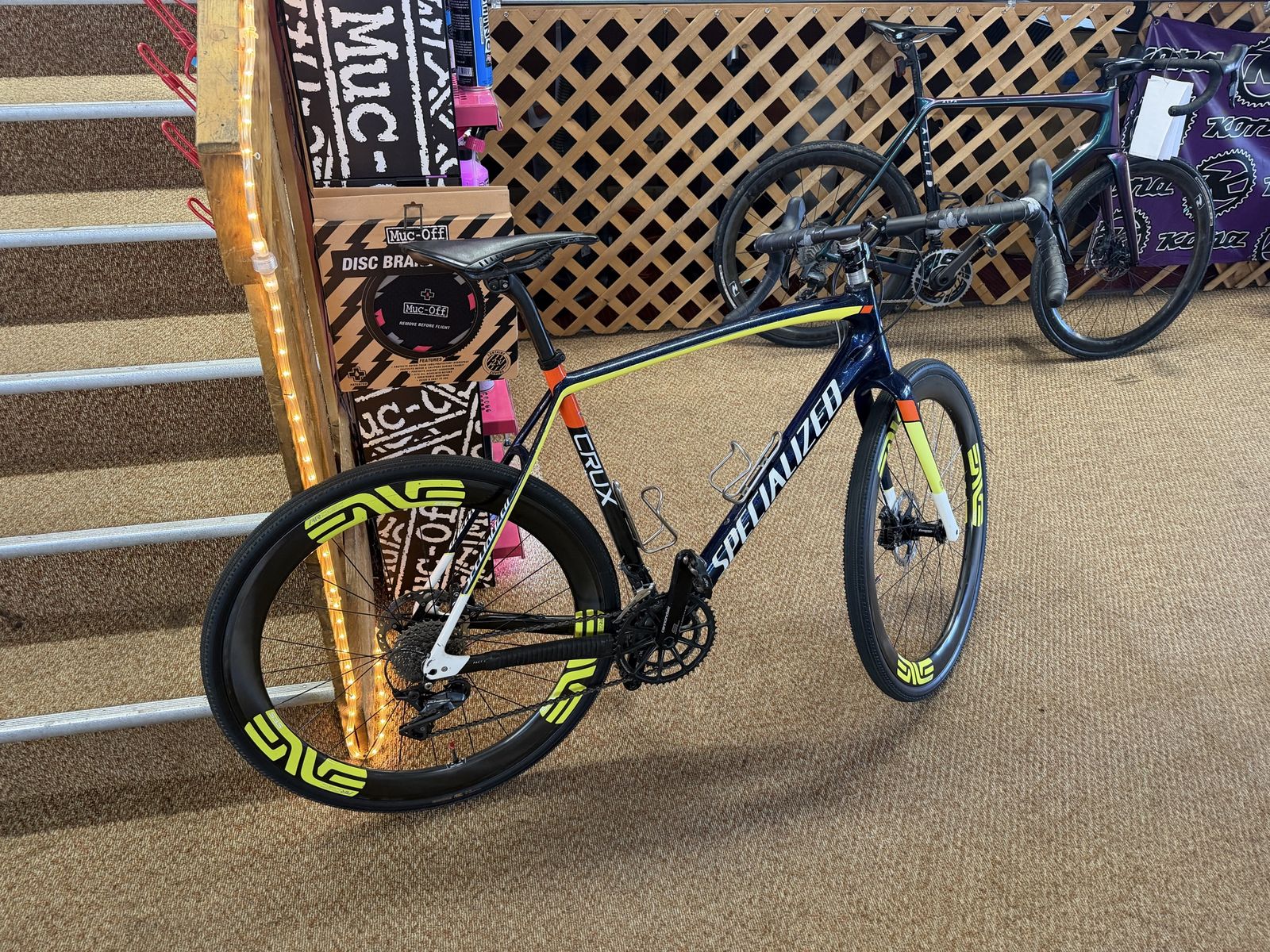 Specialized CruX Carbon Cyclocross Gravel Bike with ENVE Wheels full carbon frame.
