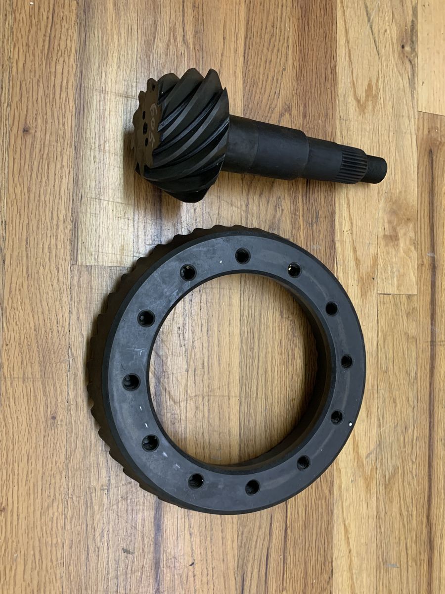 Yukon Gear & Axle High Performance Ring and Pinion Set  GM and Chrysler 11.5  rear  4.11 ratio Yukon YGGM11.5-411