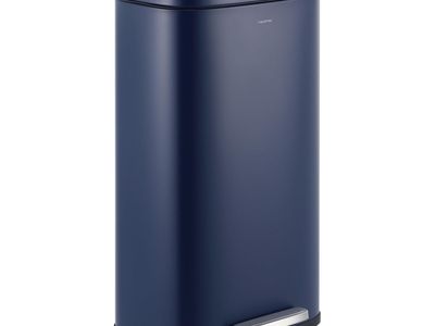 happimess Curtis 8-Gallon Step Trash Can – Denim Blue