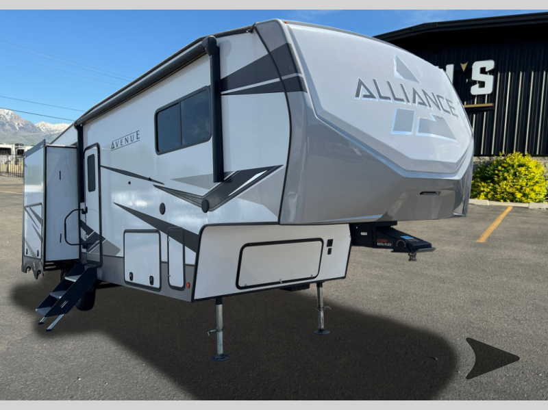 2022 Avenue All-Access 33RKS