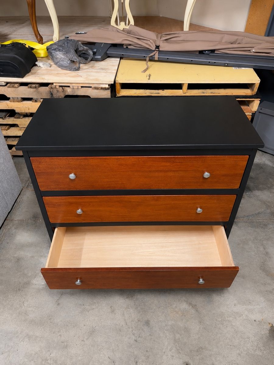 Main image 4