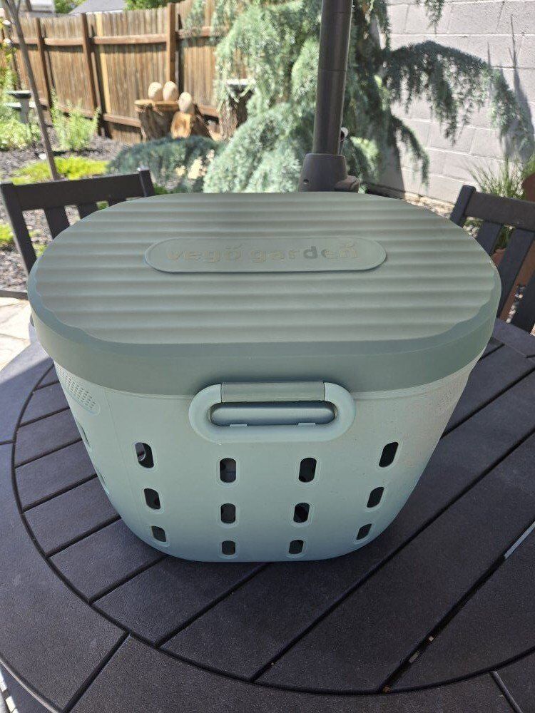 Vego Garden In-Bed Worm Composter