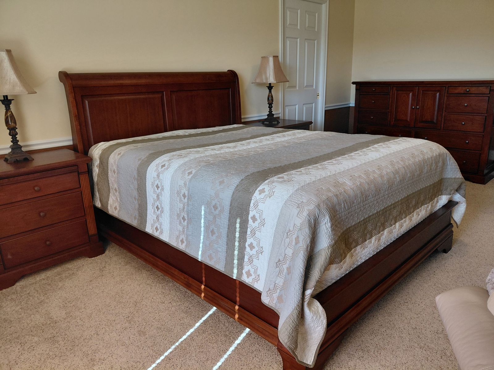 Winners Only 5-Piece Bedroom Set