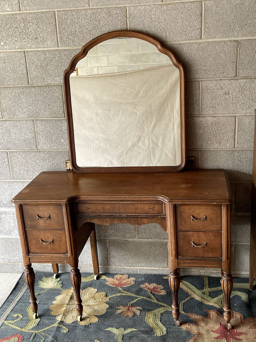 Vintage Wooden Vanity Desk with Arch Mirror