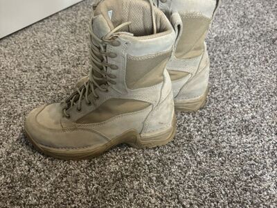 Women's Danner 8 Prowess Boots Size 7
