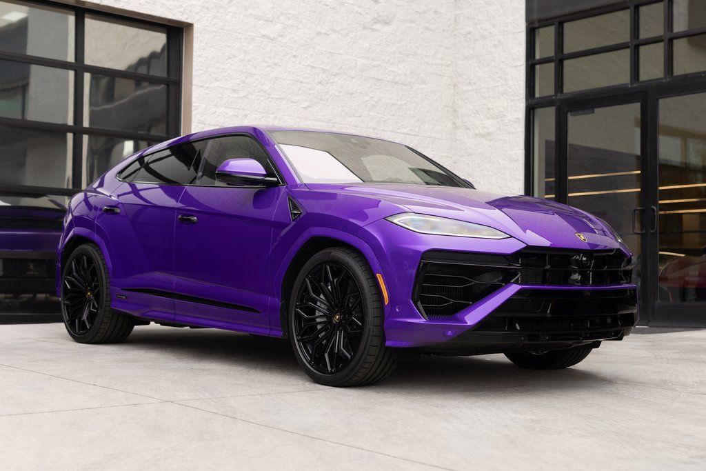 2025 Lamborghini Urus SE