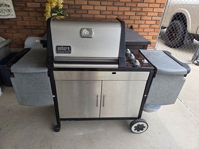 Weber Genesis Gold BBQ Grill Excellent