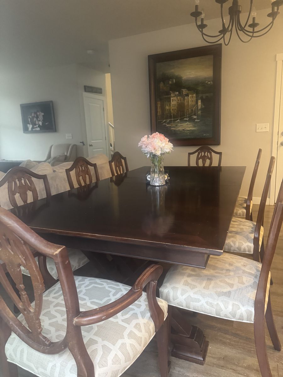 Dinning Table with 8 chairs