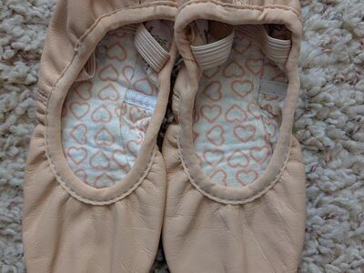 ballet shoes size 12