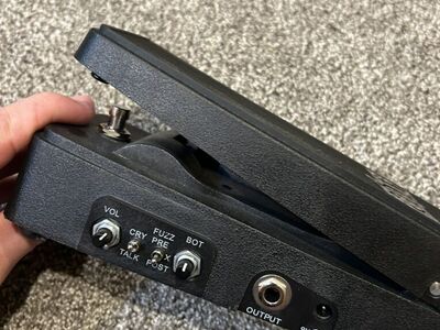 EHX Cock Fight Plus Wah / Fuzz Pedal