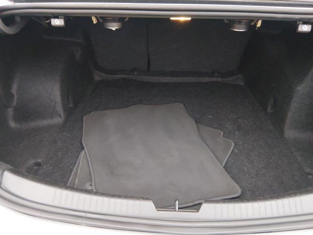 Main image 11