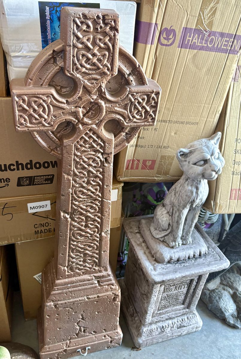 Halloween Celtic Cross Blow Mold Tombstone Graveyard Cemetery Home Decor Decoration Prop
