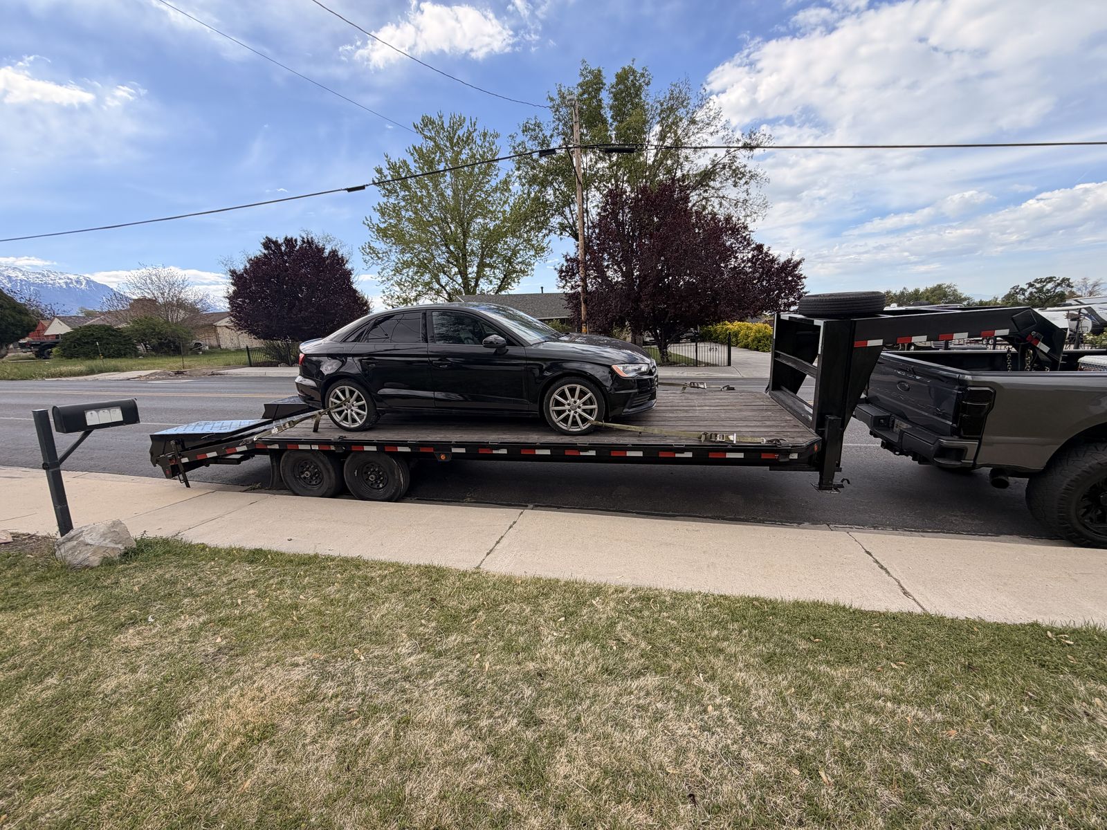 25’ Flatbed Trailer For Rent