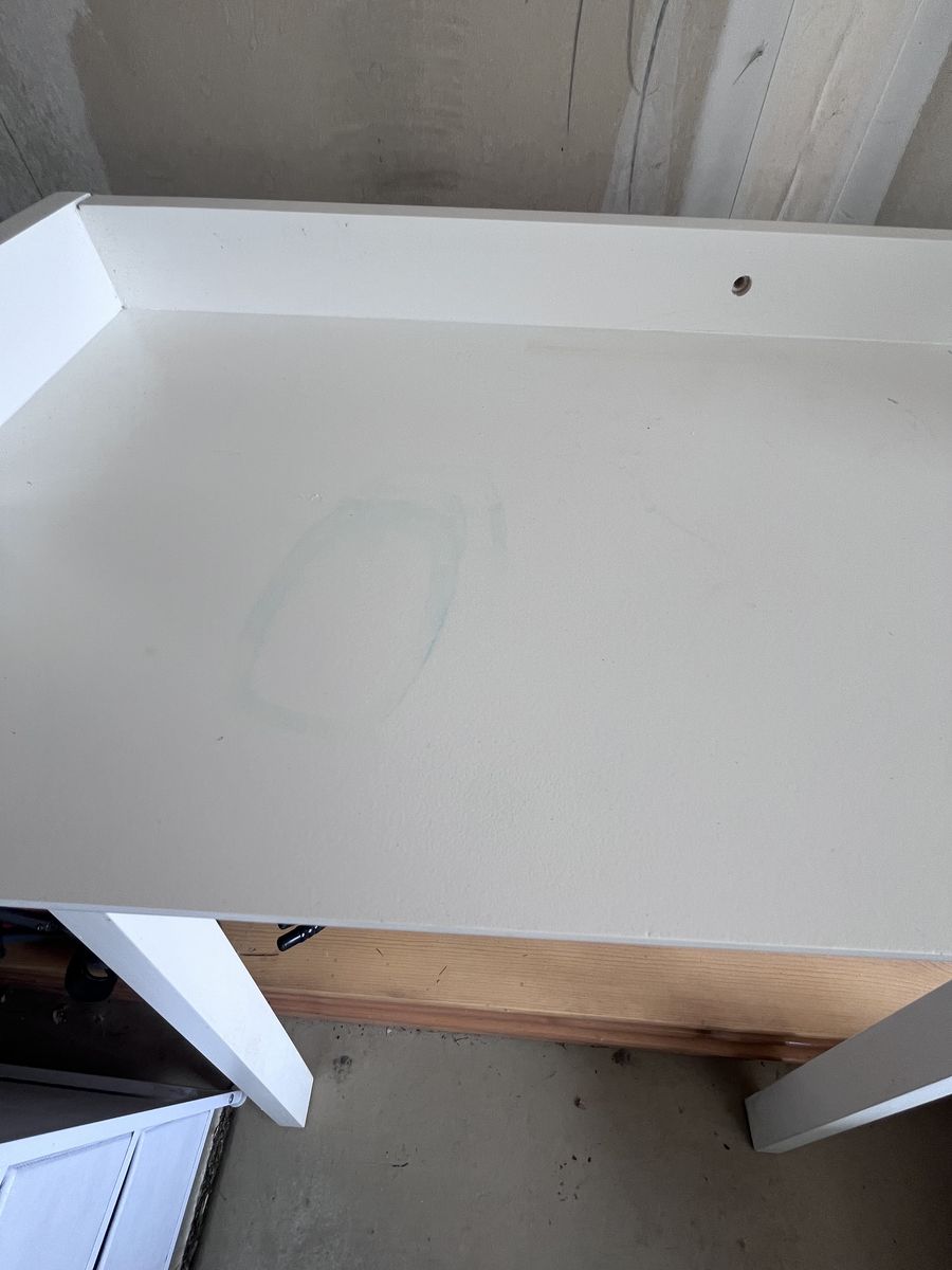 Main image 3