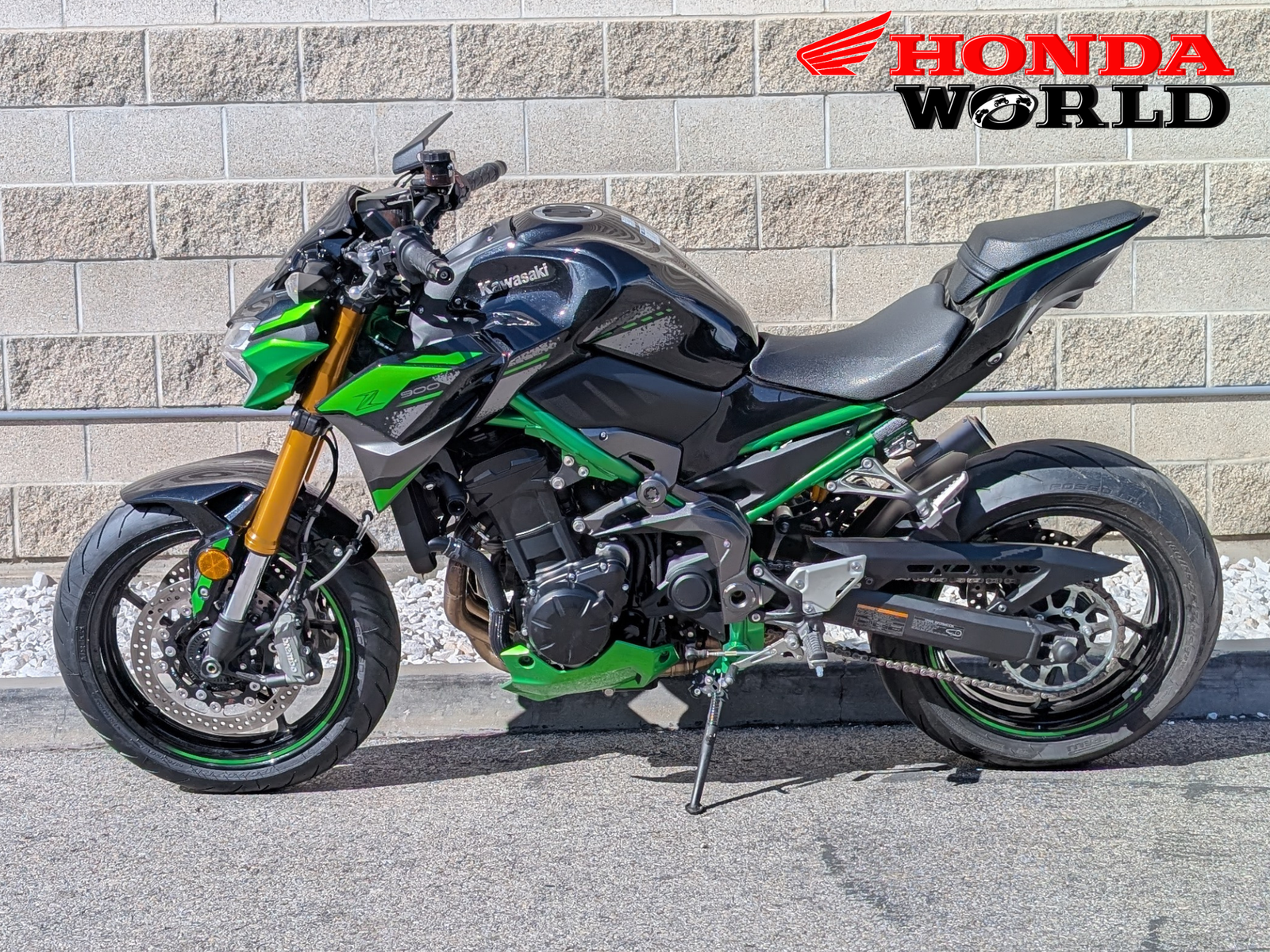 2024 Kawasaki Z900 SE