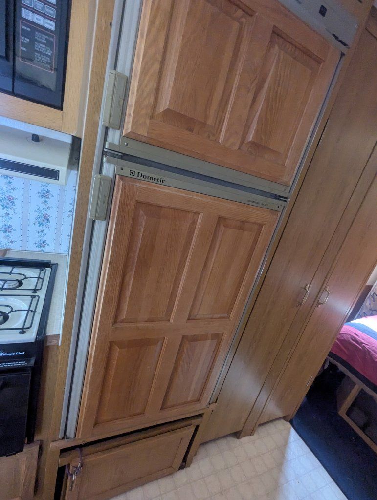 Main image 3