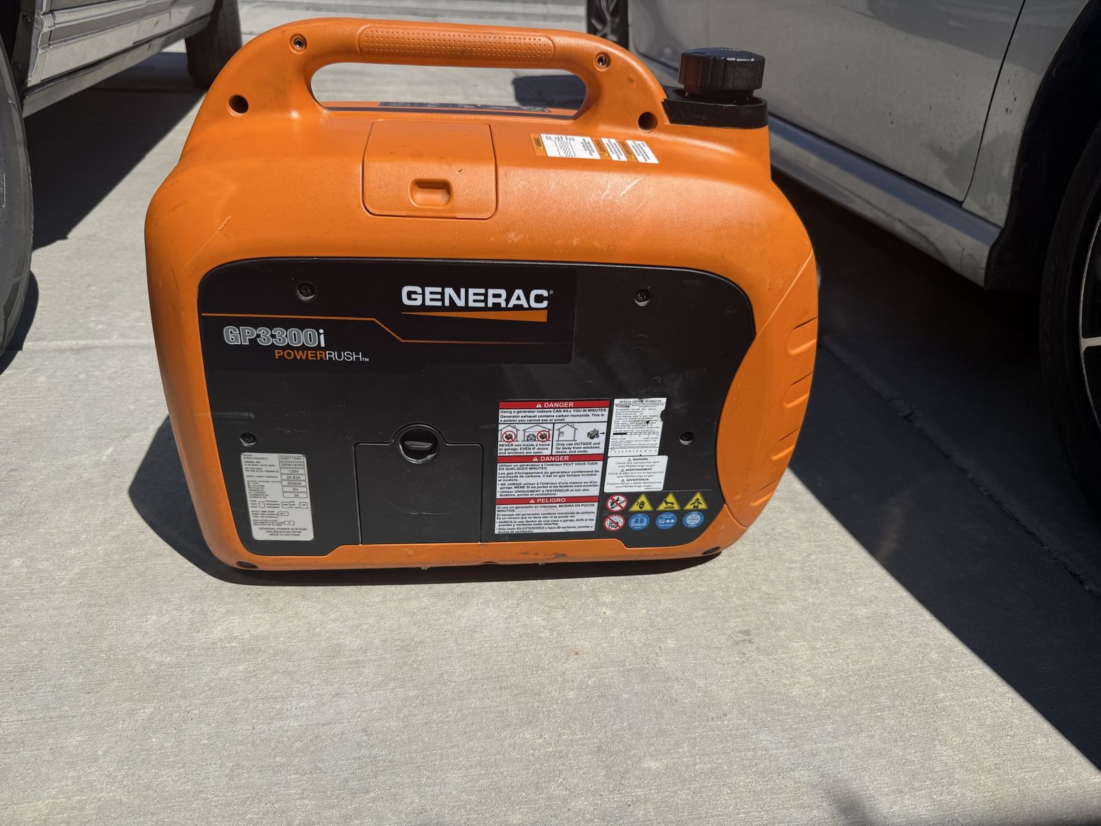Generac GP3300i PowerRush 3300 Watt Portable Inverter Generator - Excellent Condition