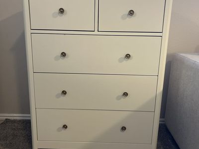 White 5 Drawer Dresser