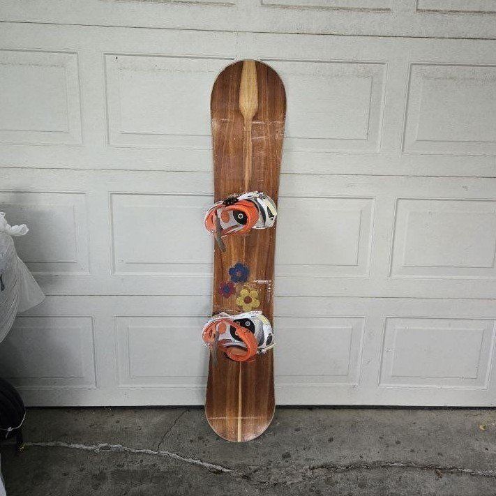 Women's 154 cm Arbor Element Snowboard Burton Cartel Bindings
