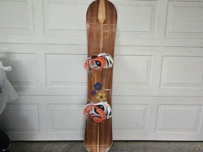 Women's 154 cm Arbor Element Snowboard Burton Cartel Bindings