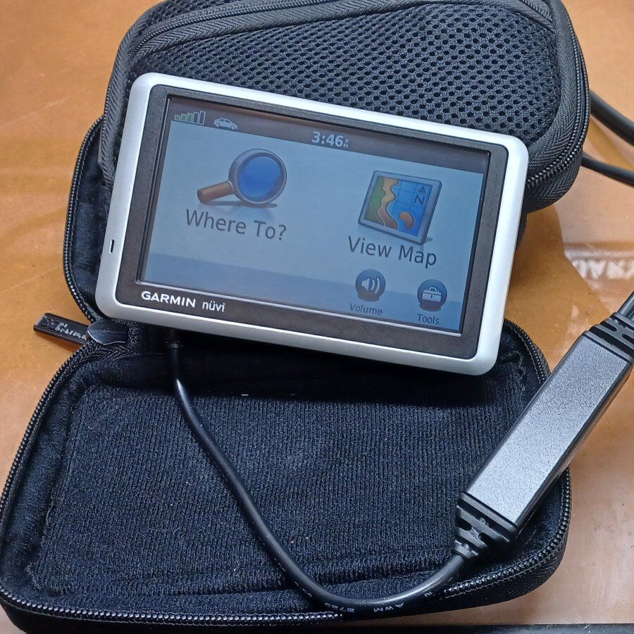 Garmin Nuvi GPS unit