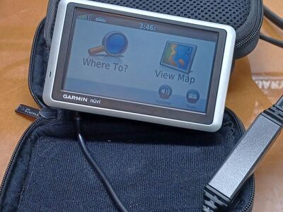 Garmin Nuvi GPS unit