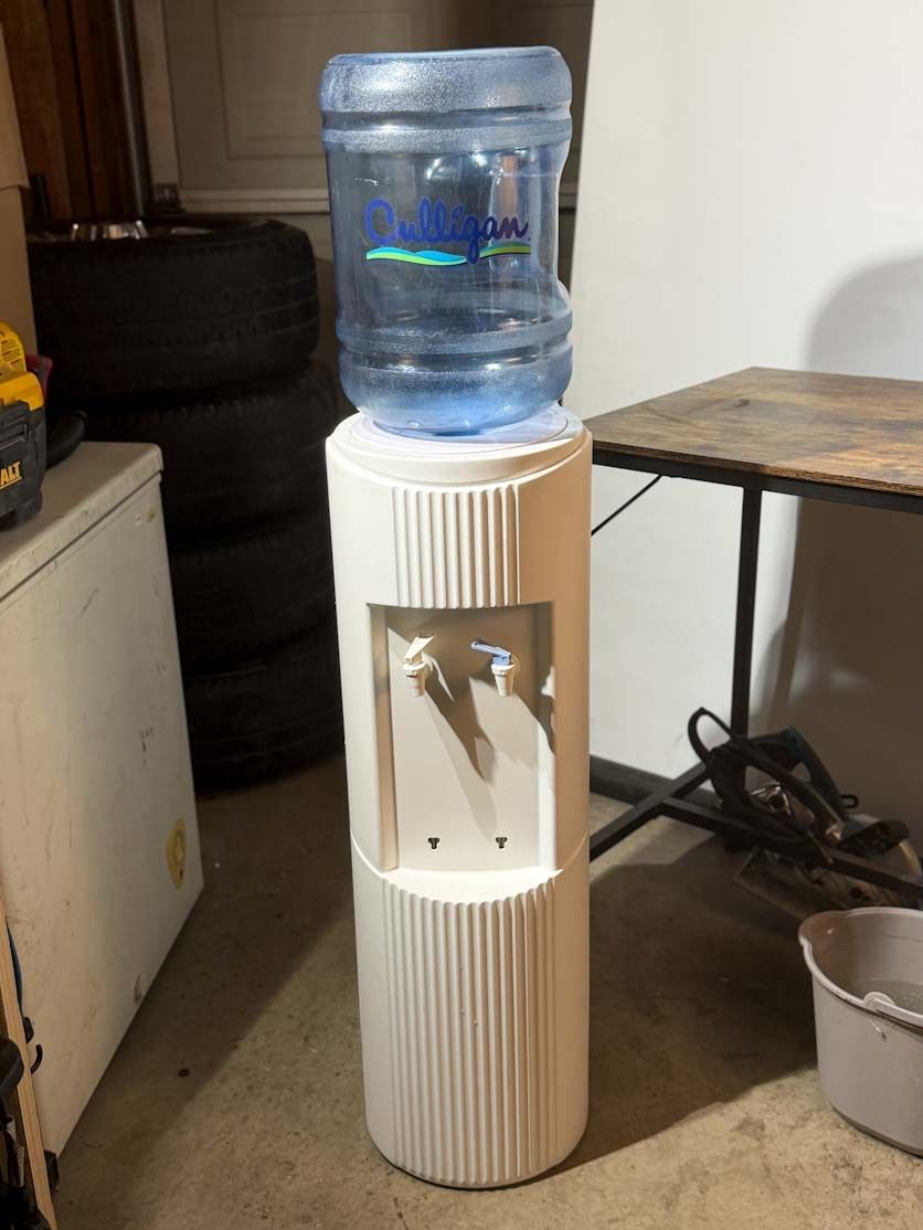 Crystal Mountain Commercial Water Dispenser Cooler + 5-Gallon Jug $75 OBO