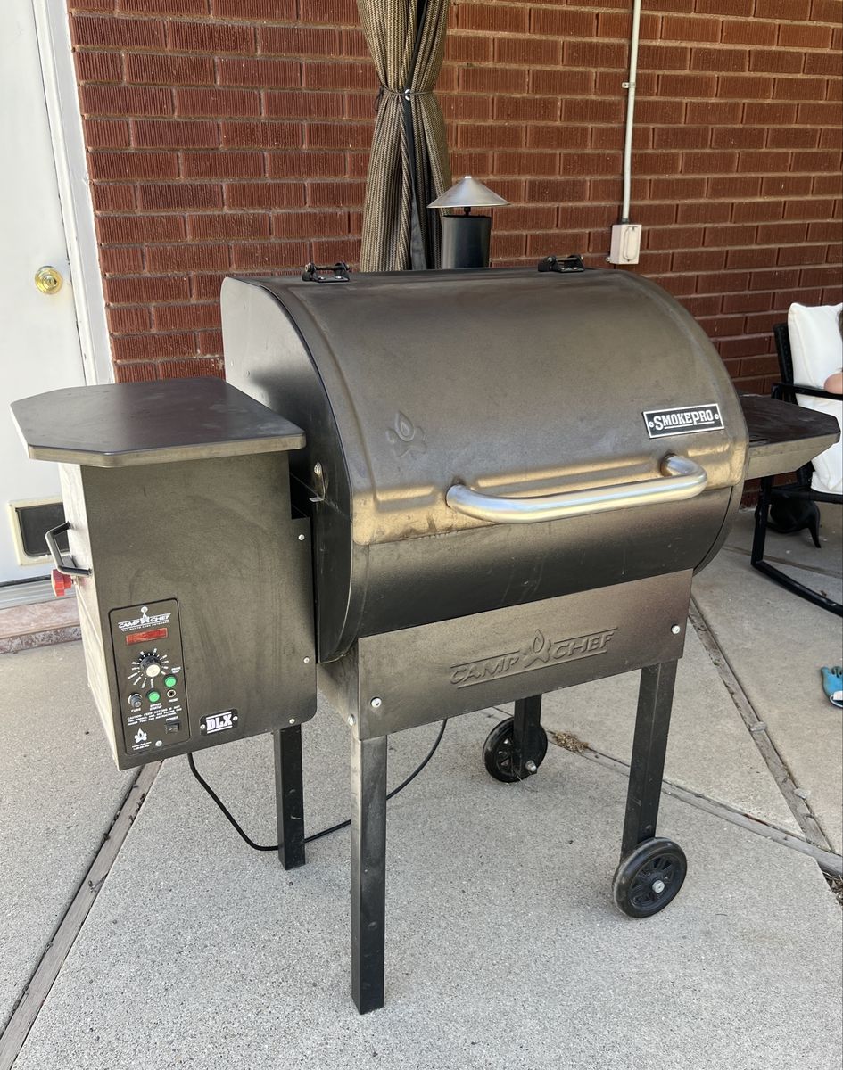 Camp Chef SmokePro DLX Pellet Grill Smoker
