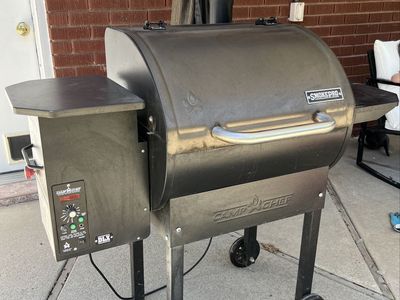 Camp Chef SmokePro DLX Pellet Grill Smoker