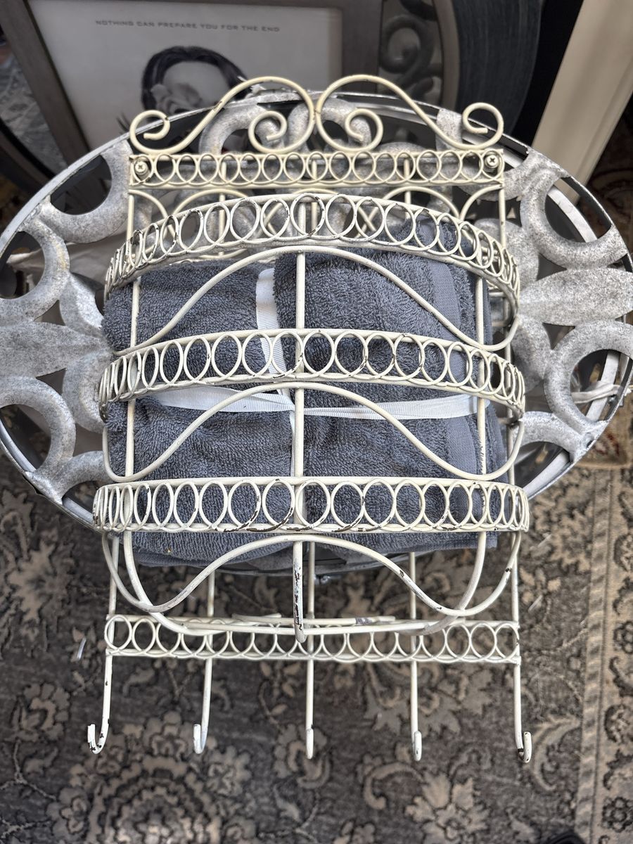 Vintage Style Cream Wrought Iron Wall Mounted Towel Rack Basket with Hanging Hooks