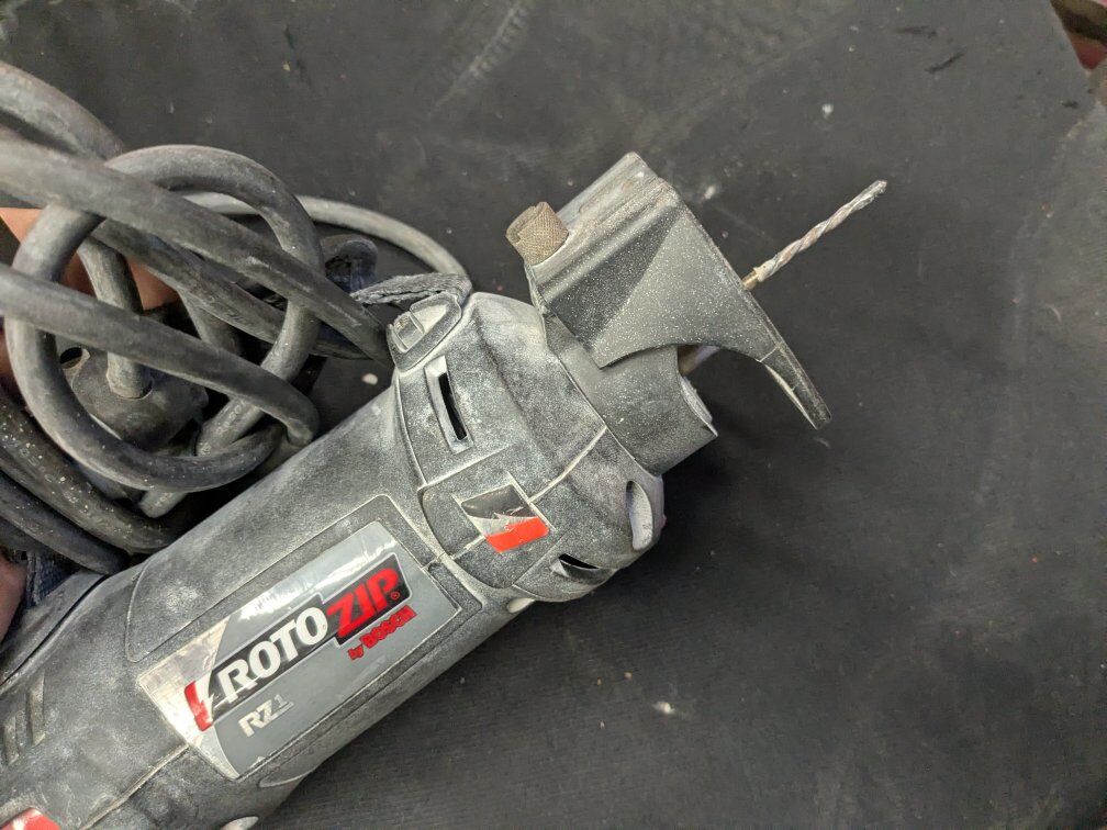 Rotozip corded rotary drywall tool