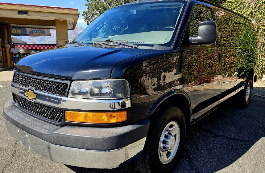 2018 Chevrolet Express 2500 LT