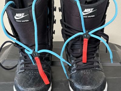 NIKE Vapen Snowboard Boots