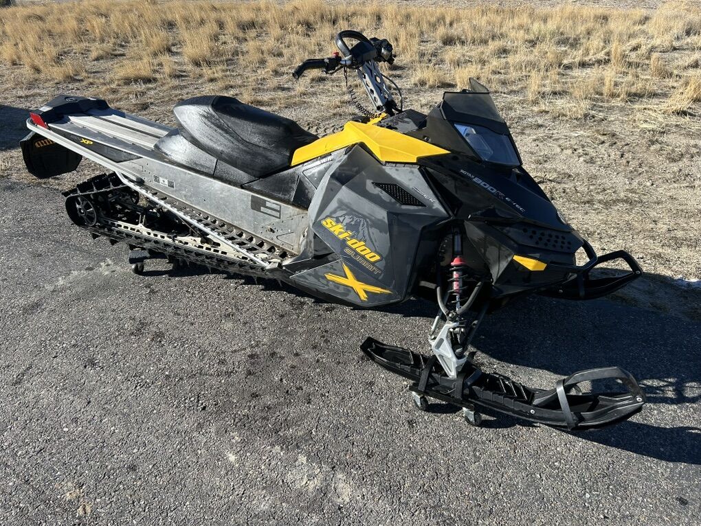2008 Ski Doo Summit X 154 800